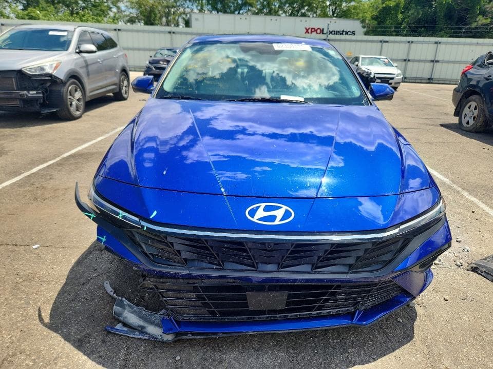 2024 HYUNDAI ELANTRA LIMITED 5