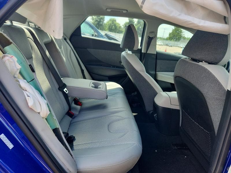 2024 HYUNDAI ELANTRA LIMITED 10