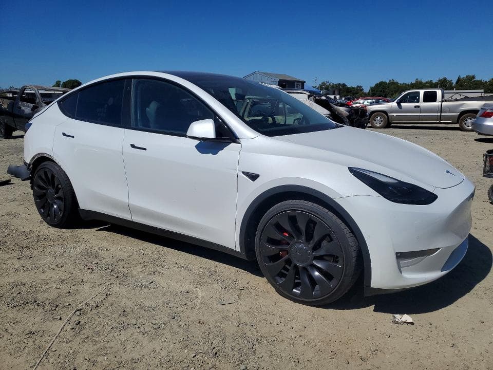 2022 TESLA MODEL Y 4