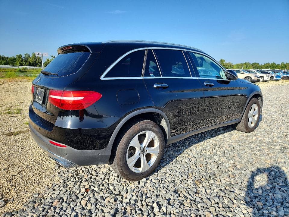2018 MERCEDES-BENZ GLC 300 3