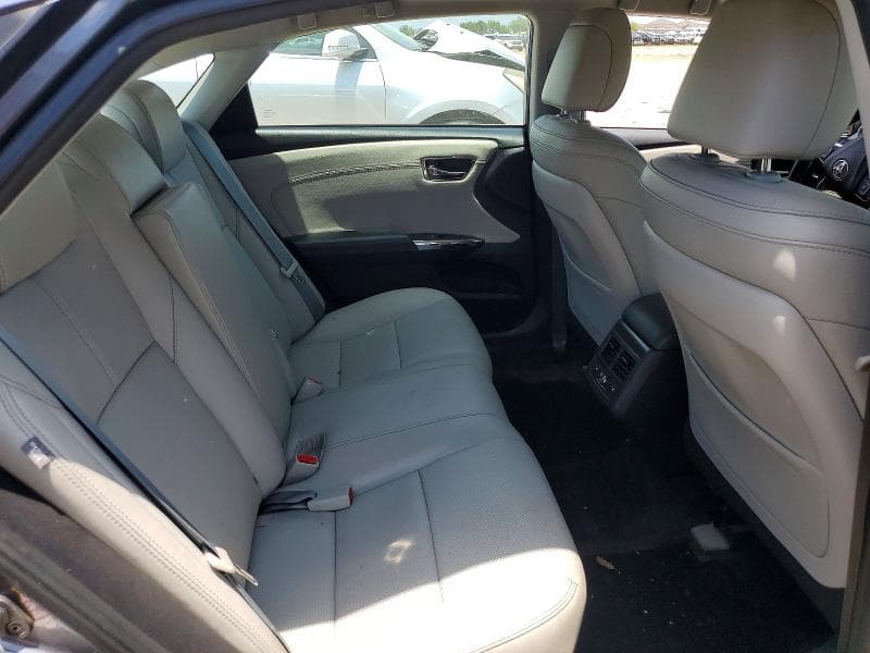 2018 TOYOTA AVALON HYBRID LIMITED 10