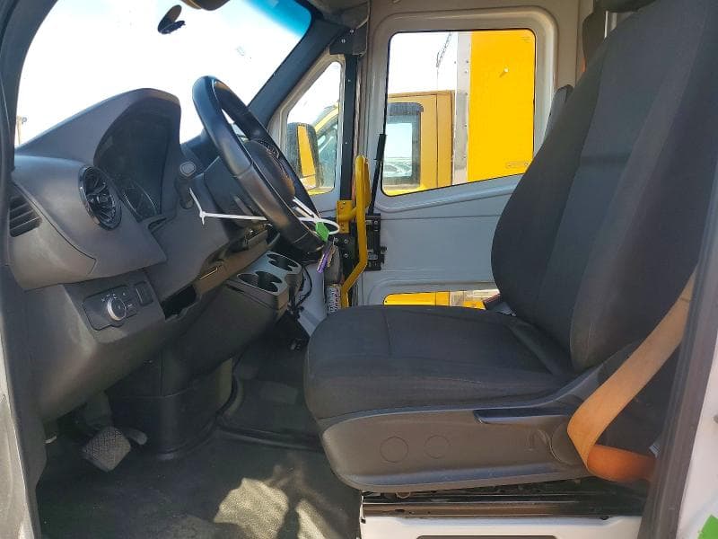 2023 MERCEDES-BENZ SPRINTER 4500 7
