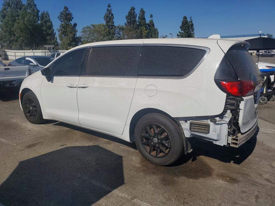 2019 CHRYSLER PACIFICA LX 2
