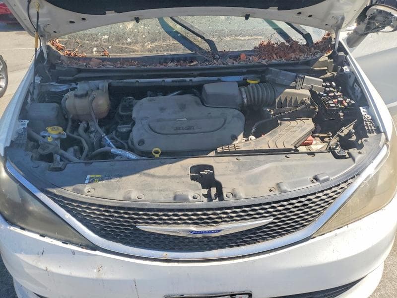 2019 CHRYSLER PACIFICA LX 12