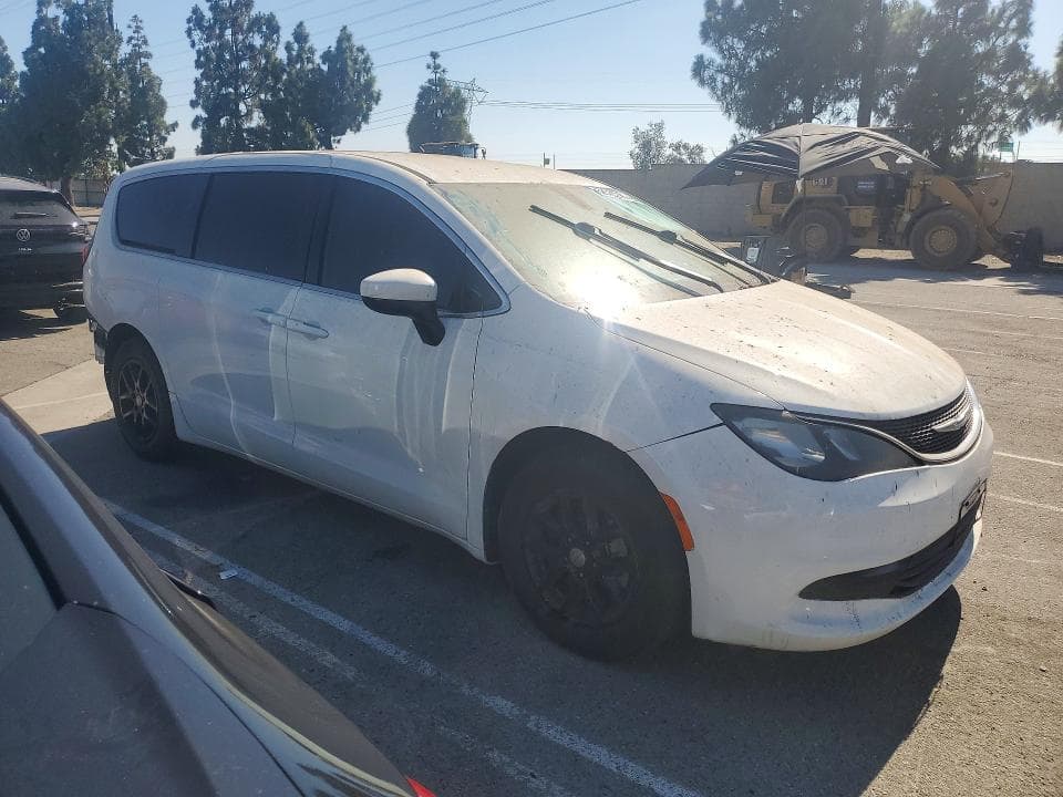 2019 CHRYSLER PACIFICA LX 4