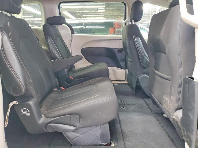2023 CHRYSLER VOYAGER LX LX 12