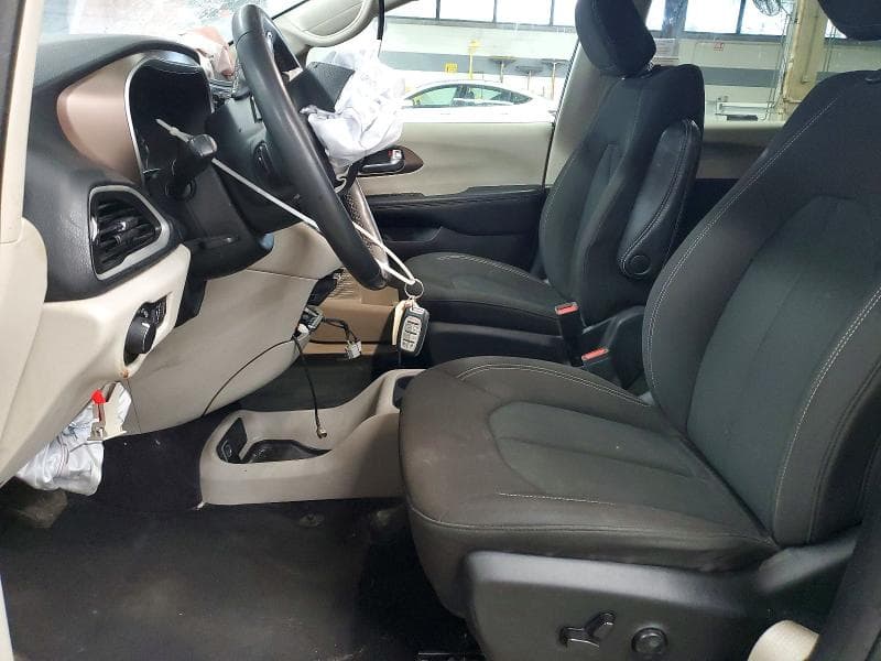 2023 CHRYSLER VOYAGER LX LX 8