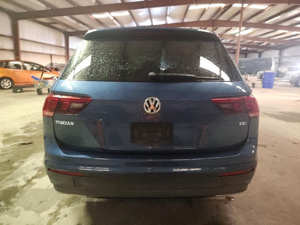 2018 VOLKSWAGEN TIGUAN S 6
