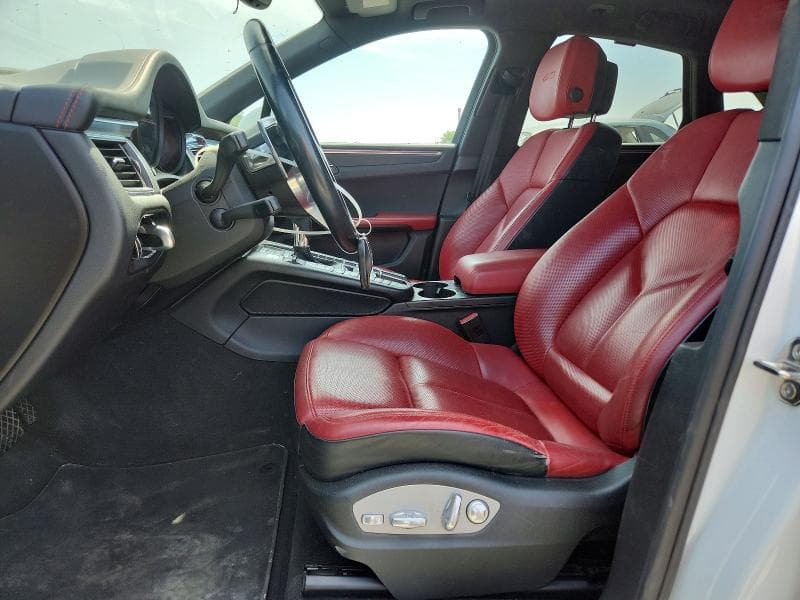 2017 PORSCHE MACAN GTS 7