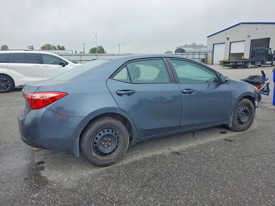 2017 TOYOTA COROLLA LE 3