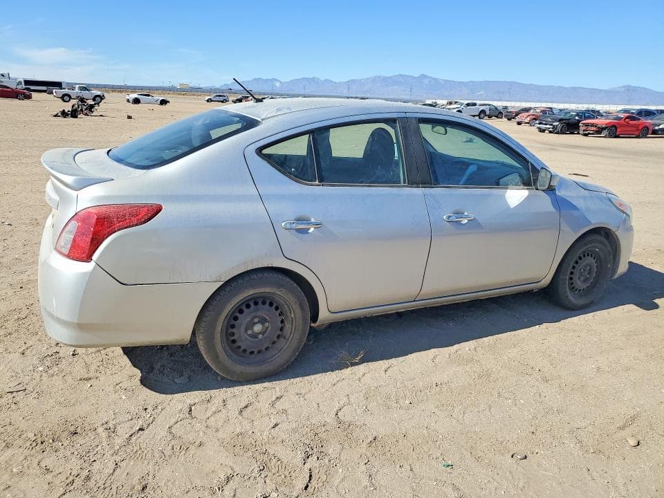2017 NISSAN VERSA 1.6 SV 1.6 SV 3
