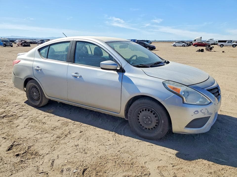 2017 NISSAN VERSA 1.6 SV 1.6 SV 4