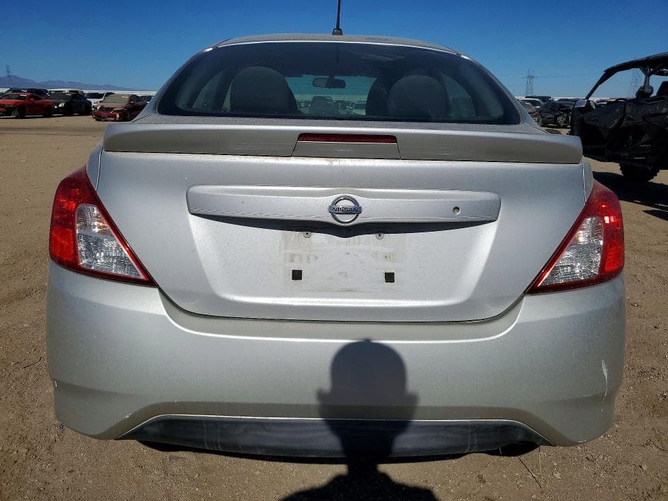 2017 NISSAN VERSA 1.6 SV 1.6 SV 6