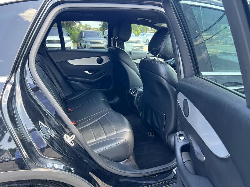 2022 MERCEDES-BENZ GLC 300 4MATIC 6