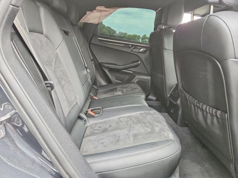 2020 PORSCHE MACAN 11