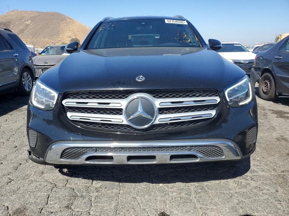 2021 MERCEDES-BENZ GLC 300 5