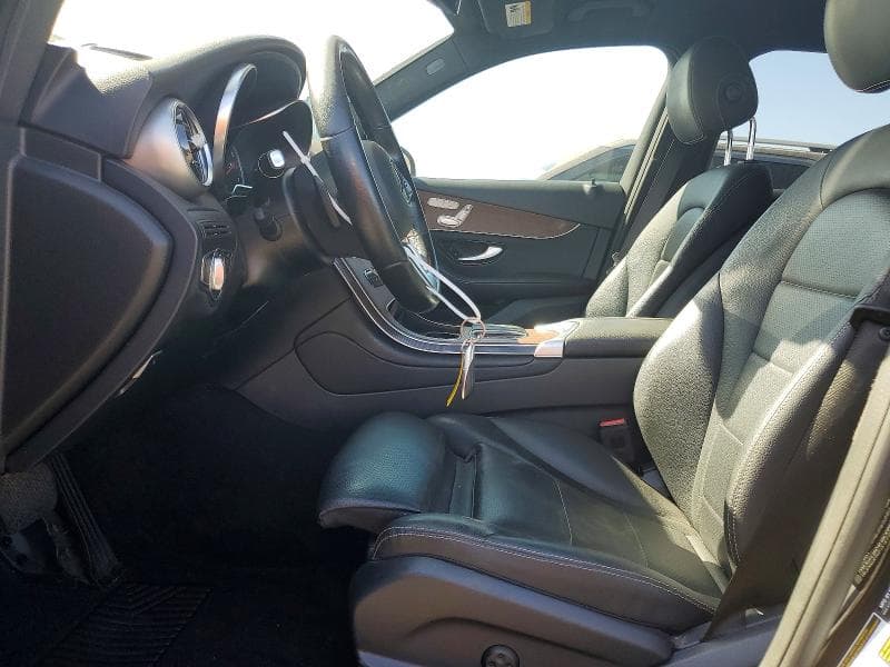 2021 MERCEDES-BENZ GLC 300 7