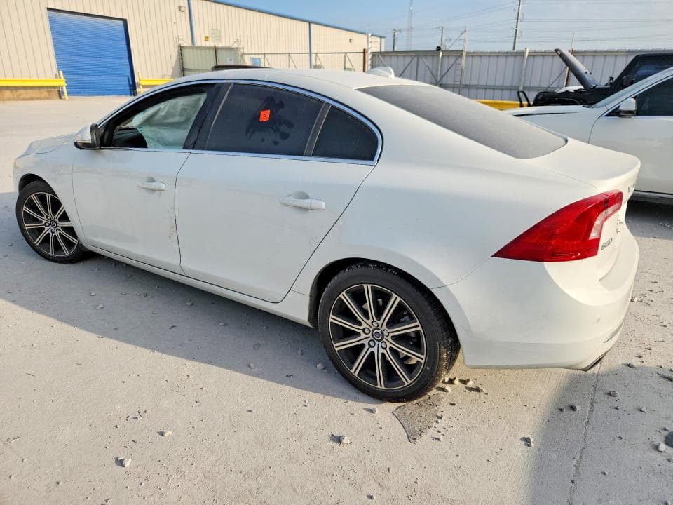 2017 VOLVO S60 PREMIER 2