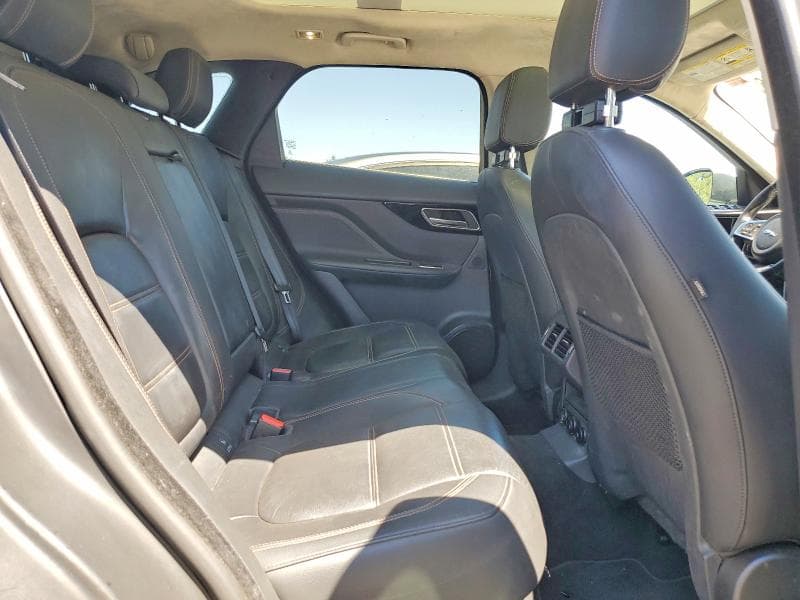 2019 JAGUAR F-PACE PRESTIGE 11