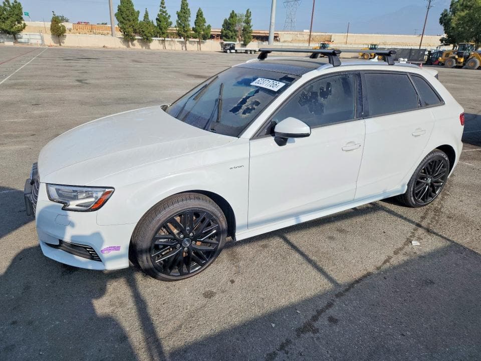 2018 AUDI A3 E-TRON PREMIUM - 1