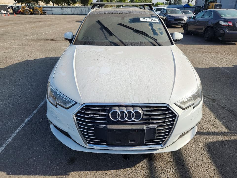 2018 AUDI A3 E-TRON PREMIUM 5