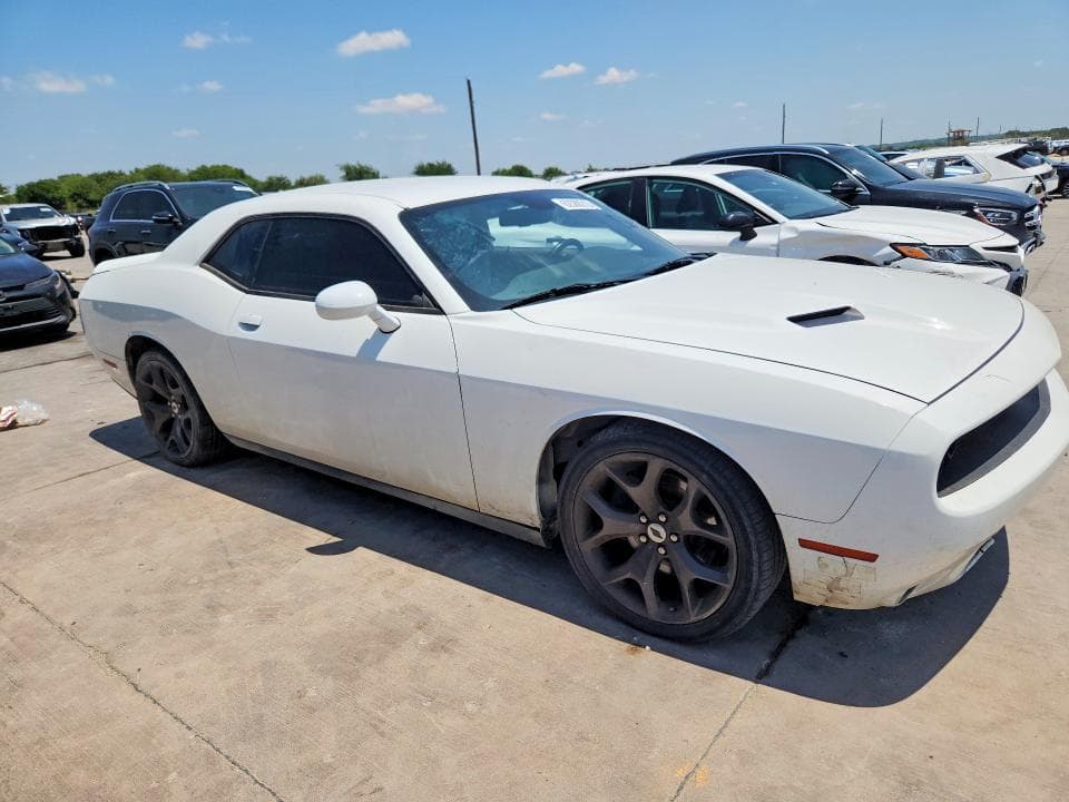2017 DODGE CHALLENGER SXT 4