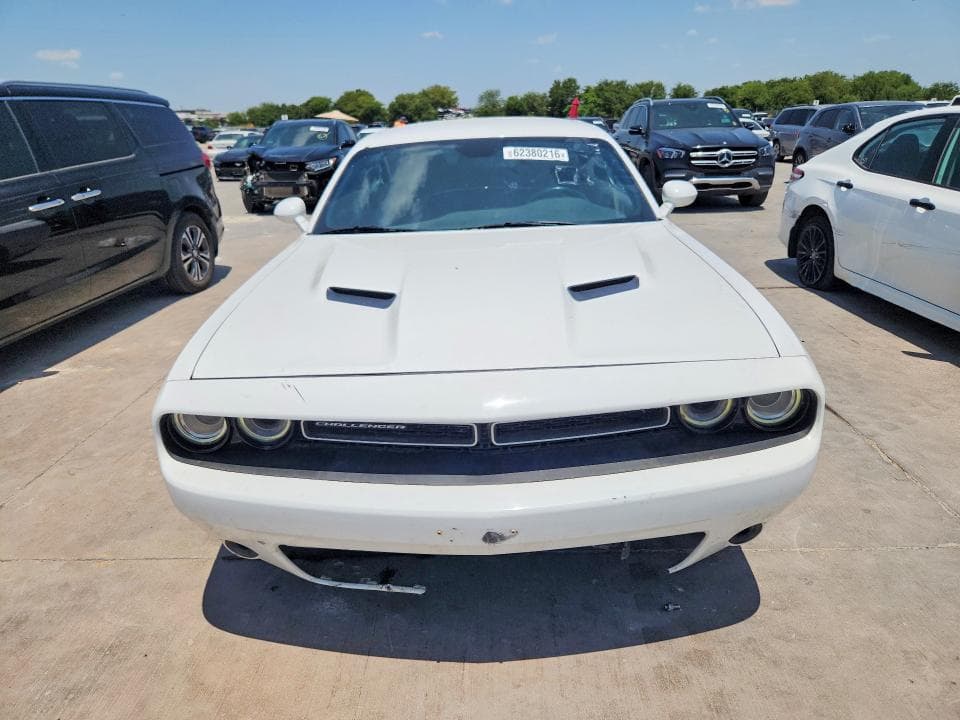 2017 DODGE CHALLENGER SXT 5