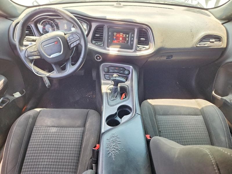 2017 DODGE CHALLENGER SXT 8