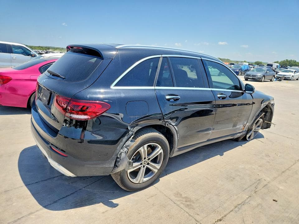 2021 MERCEDES-BENZ GLC 300 3