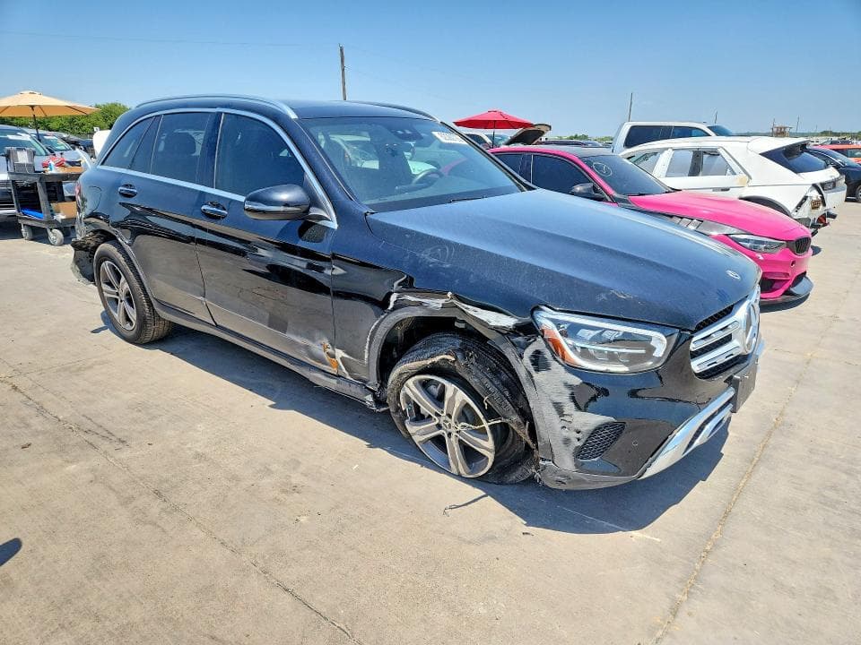 2021 MERCEDES-BENZ GLC 300 4