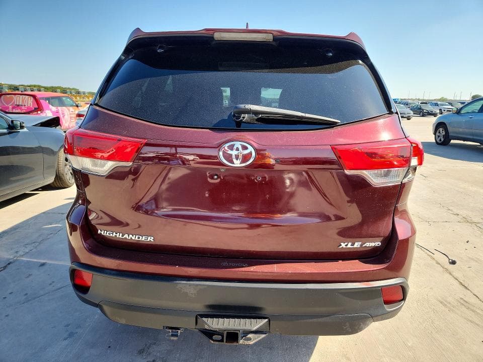 2018 TOYOTA HIGHLANDER XLE 6
