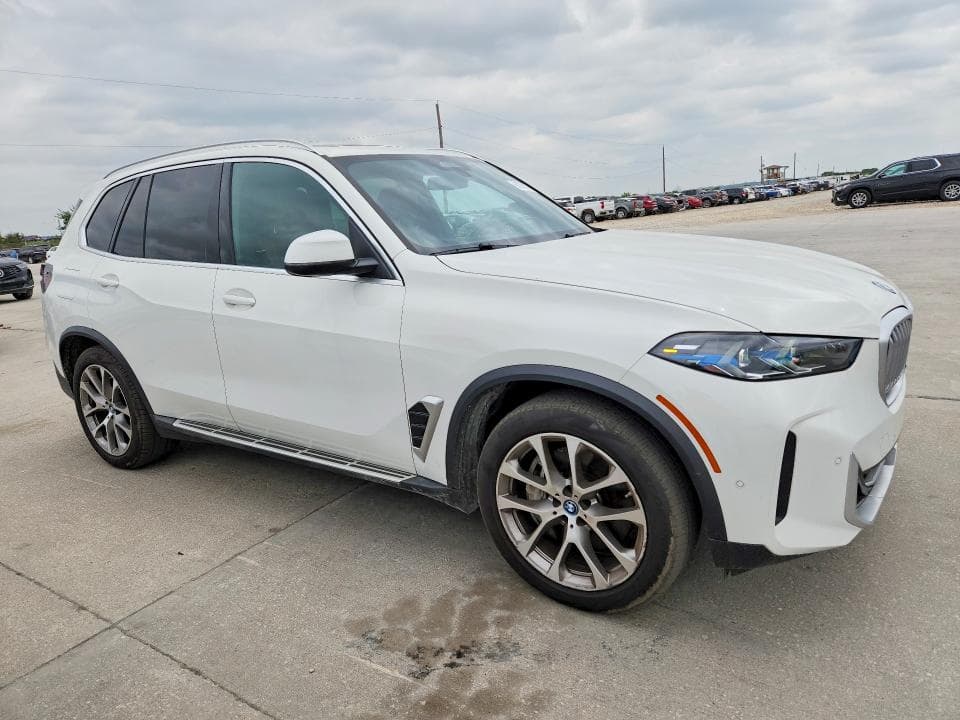2025 BMW X5 XDRIVE50E 4