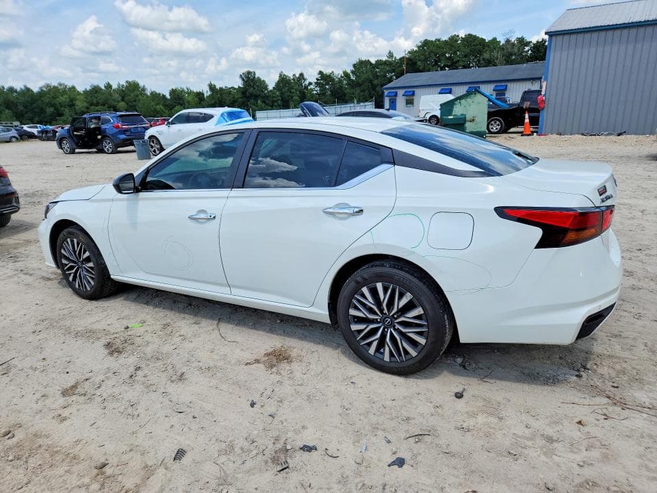 2025 NISSAN ALTIMA SV 2