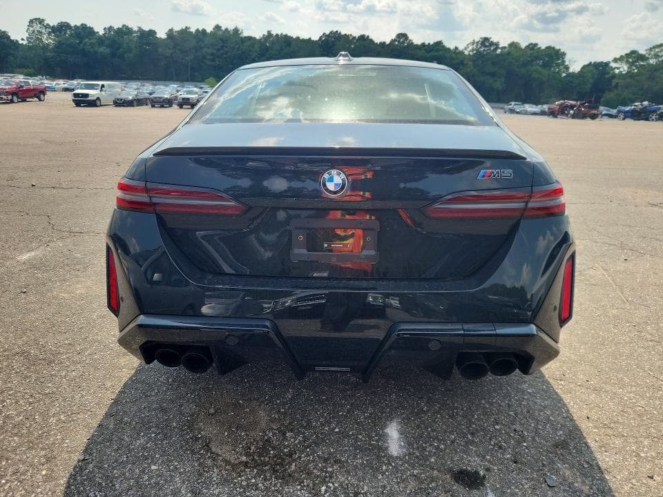 2025 BMW M5 6
