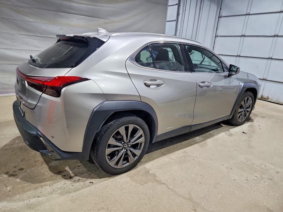 2021 LEXUS UX 250H 3