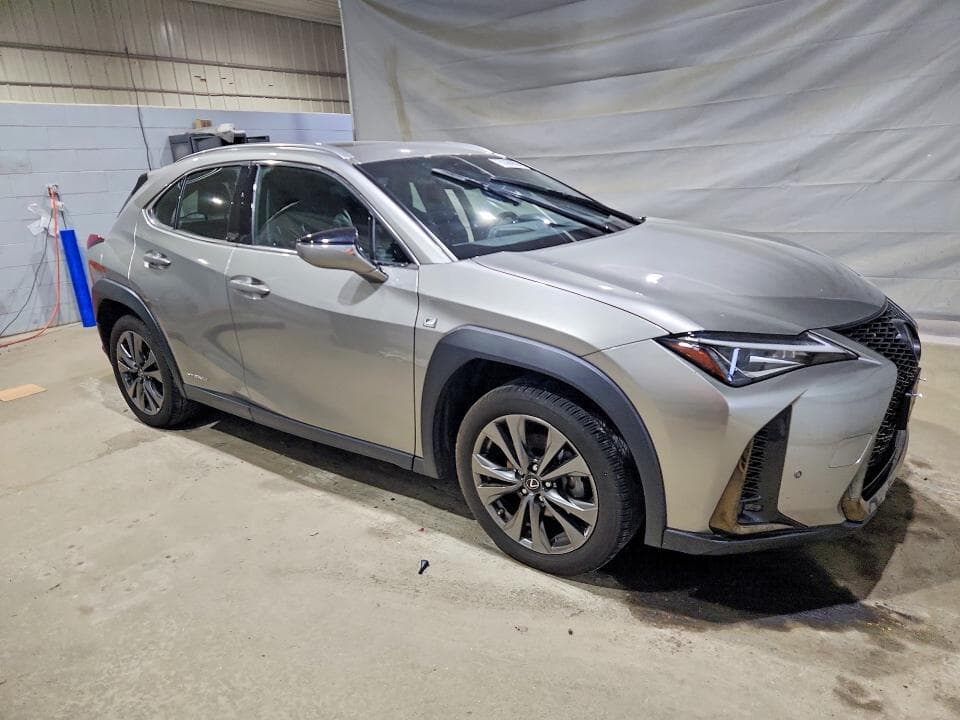 2021 LEXUS UX 250H 4