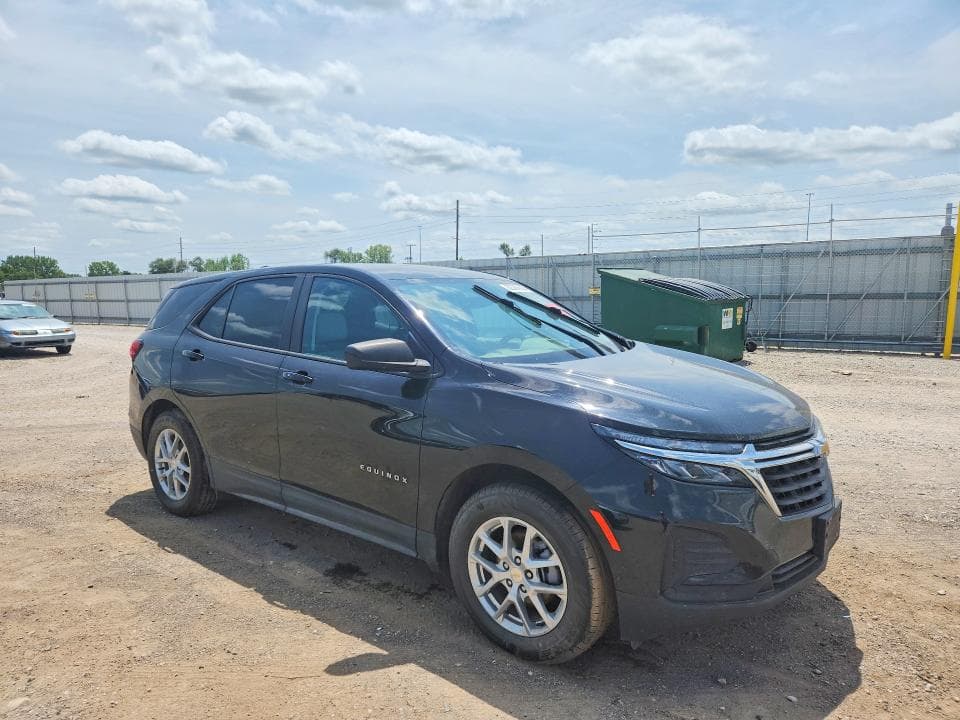 2022 CHEVROLET EQUINOX LS 4
