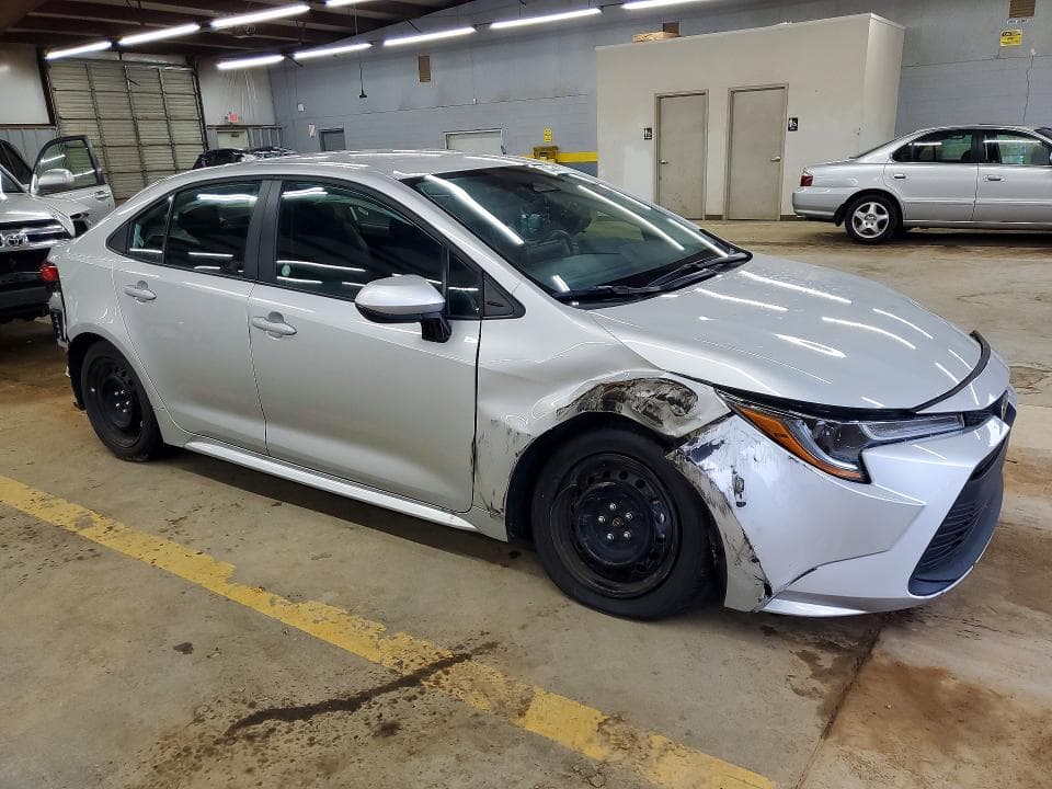 2025 TOYOTA COROLLA LE 4