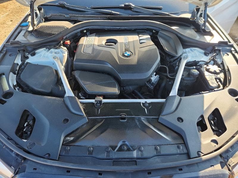 2019 BMW 530 XI 11