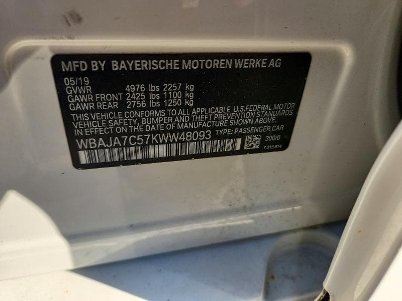 2019 BMW 530 XI 12