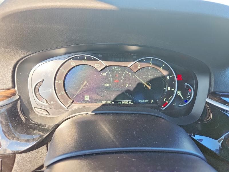 2019 BMW 530 XI 9