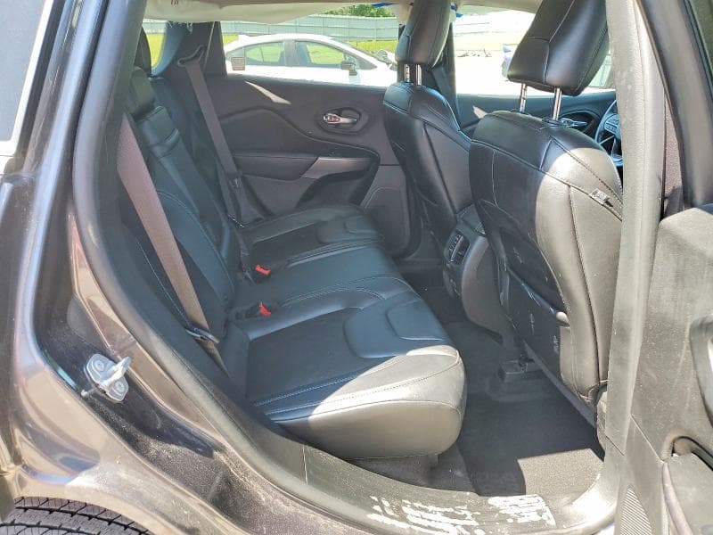 2019 JEEP CHEROKEE LATITUDE PLUS 11