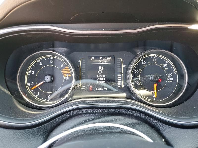 2019 JEEP CHEROKEE LATITUDE PLUS 9