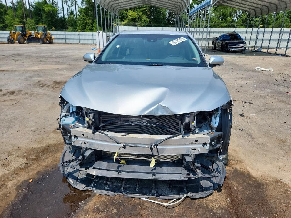 2018 TOYOTA CAMRY SE 5