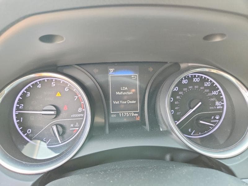 2018 TOYOTA CAMRY SE 9