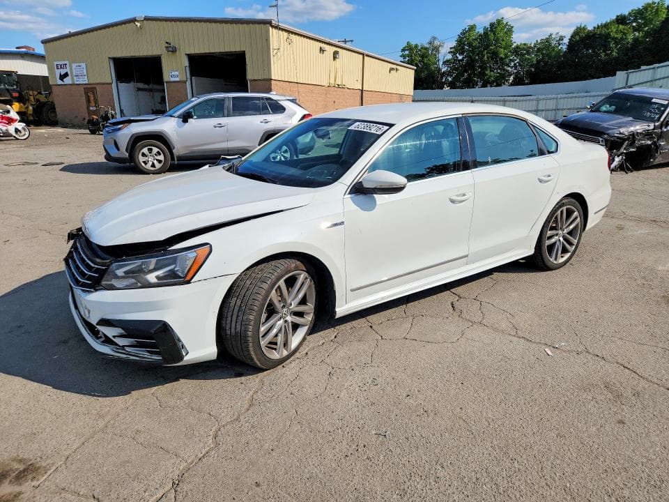 2017 VOLKSWAGEN PASSAT R-LINE - 1