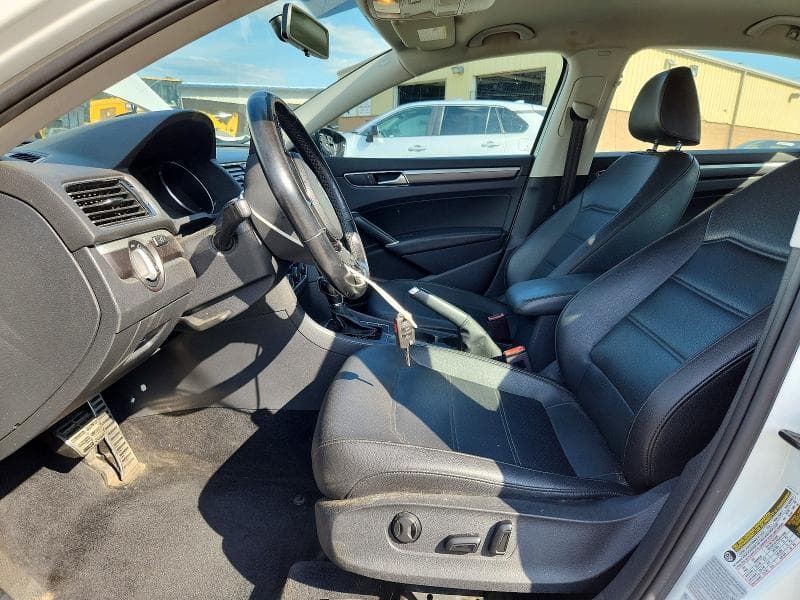 2017 VOLKSWAGEN PASSAT R-LINE 7