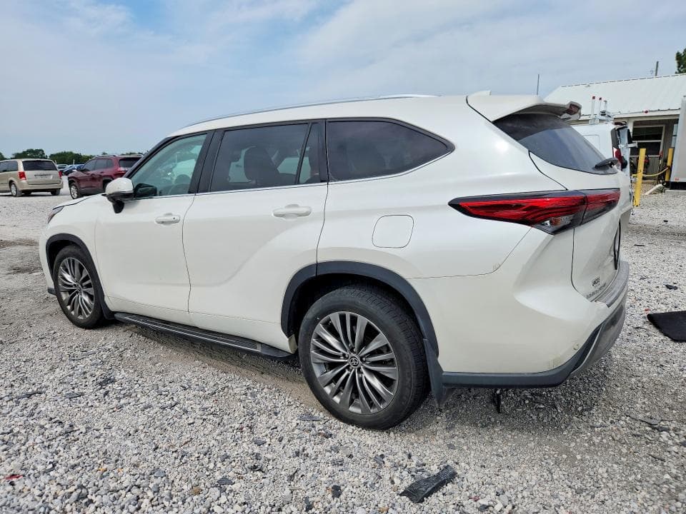 2020 TOYOTA HIGHLANDER PLATINUM 2