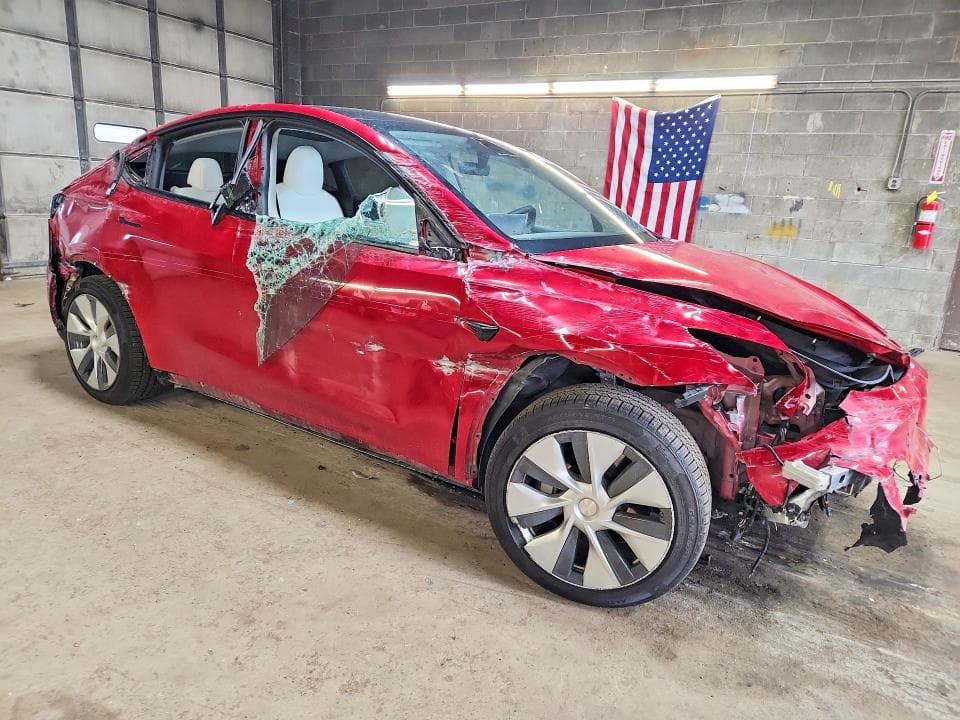 2021 TESLA MODEL Y 4