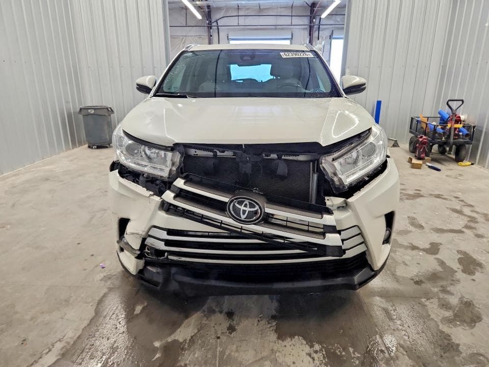 2019 TOYOTA HIGHLANDER XLE 5